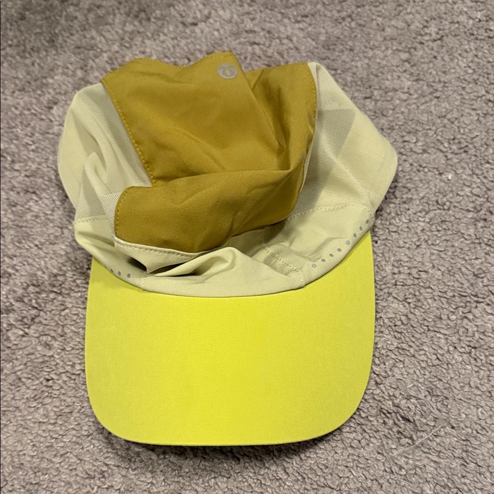 Lululemon running hat
